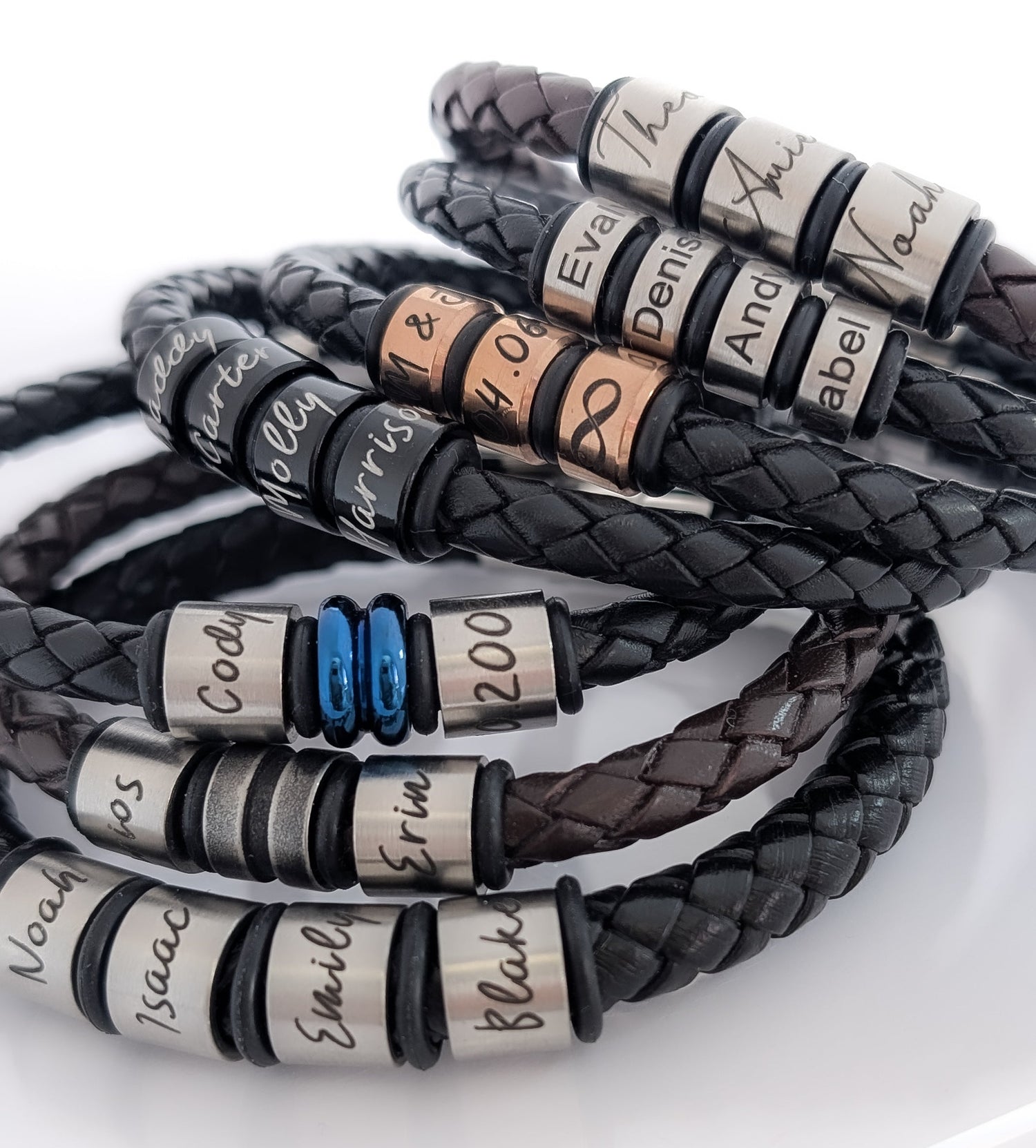 'FAMILY FOREVER' Collection